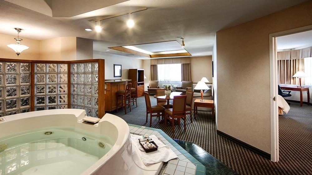 Surestay Hotel By Best Western ชิลลิแวค ภายนอก รูปภาพ